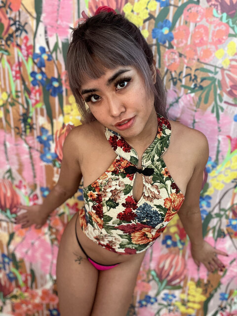 Vista previa del contenido privado de 50% en OnlyFans: fotos