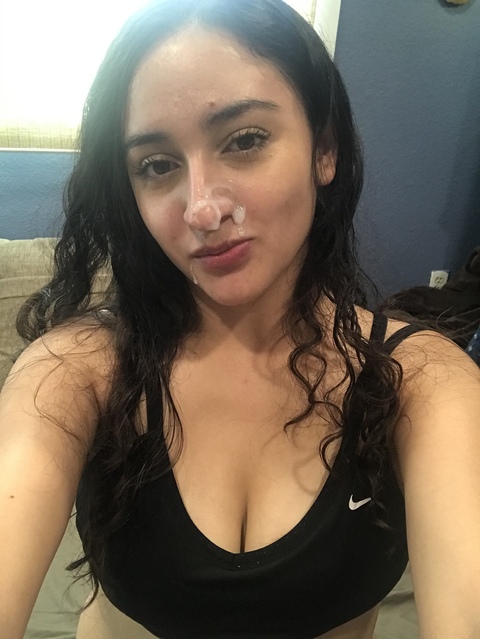 Vista previa del contenido privado de 50% en OnlyFans: fotos