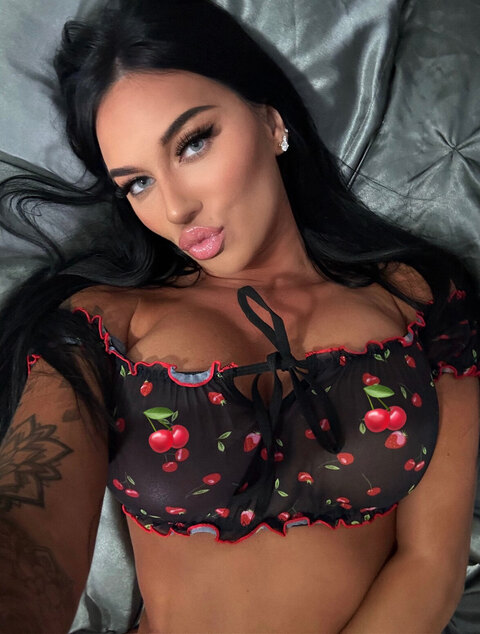 Vista previa del contenido privado de K ❤️‍ en OnlyFans: fotos