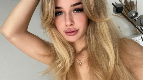 Vista previa del contenido privado de Leni en OnlyFans: fotos