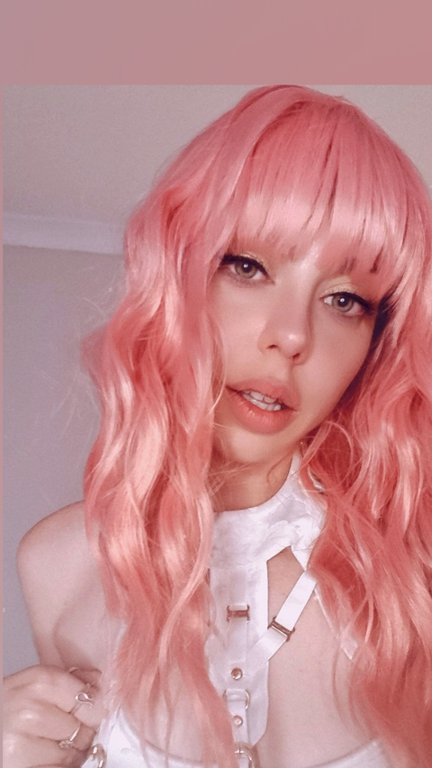 Vista previa del contenido privado de Tori en OnlyFans: fotos